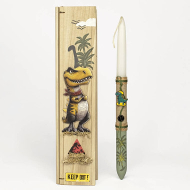 Λαμπάδα σε ξύλινη κασετίνα...