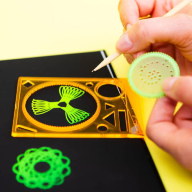 Scratch Art Fun Spiro Spiro